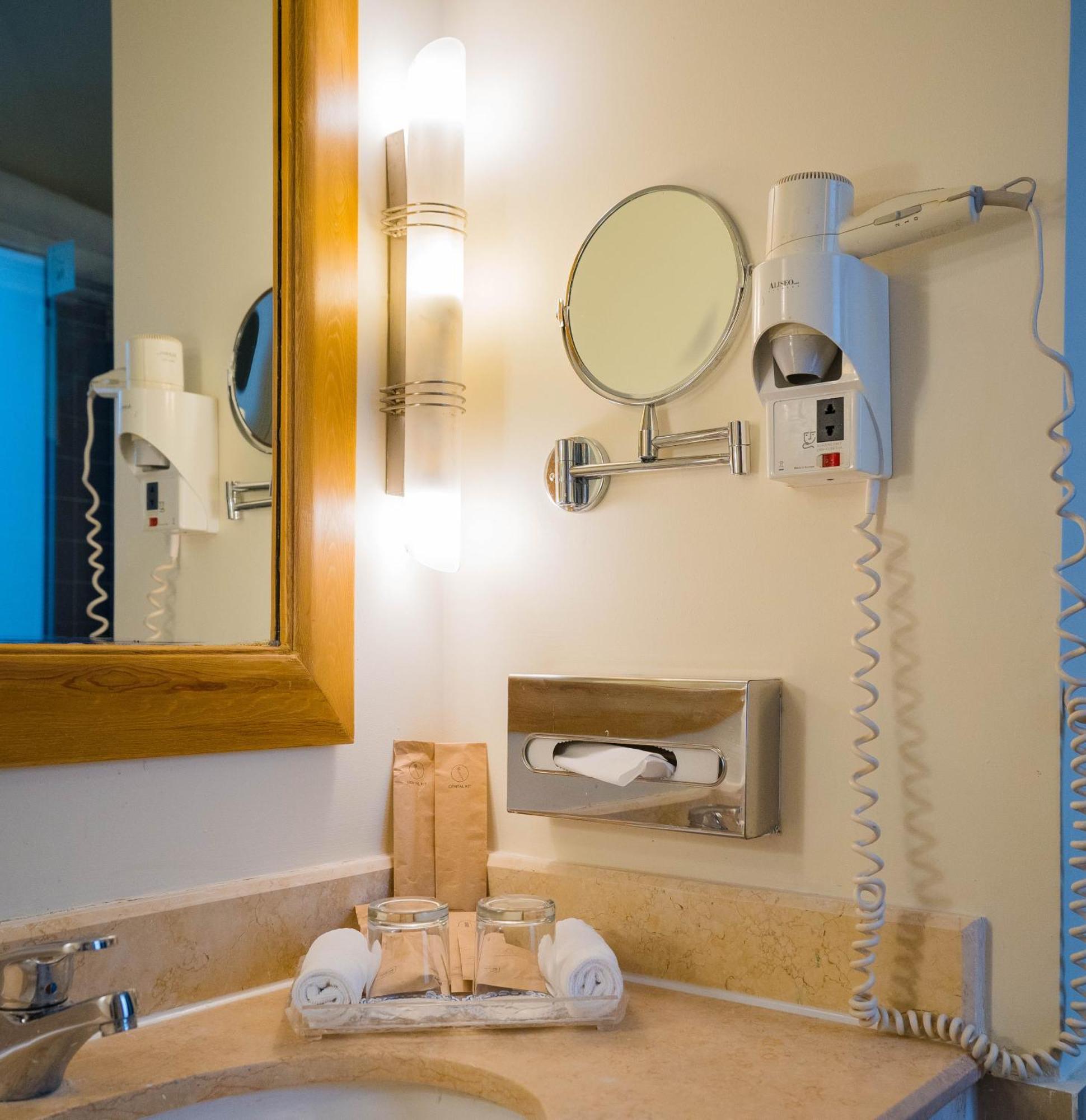  Standard Doppelzimmer - Poolseite - Palmflügel